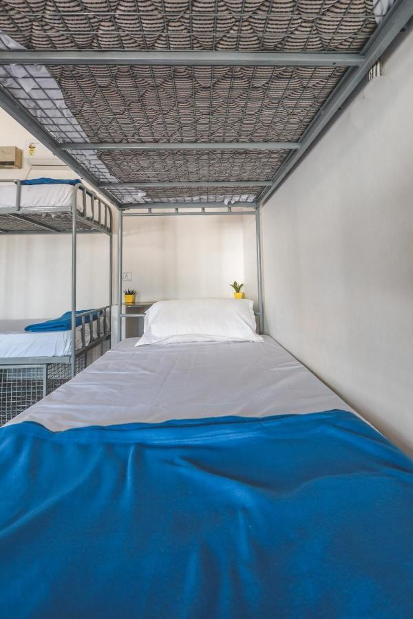 Piggy Hostel Vagator Bagian luar foto