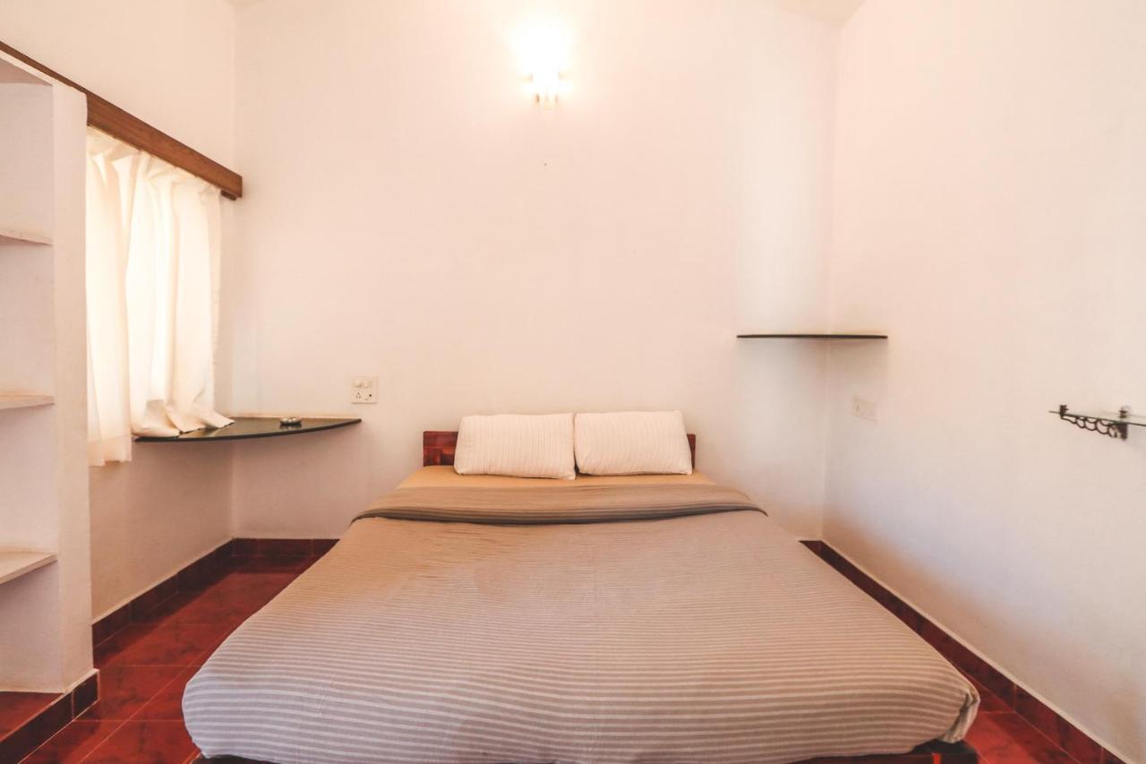 Piggy Hostel Vagator Bagian luar foto