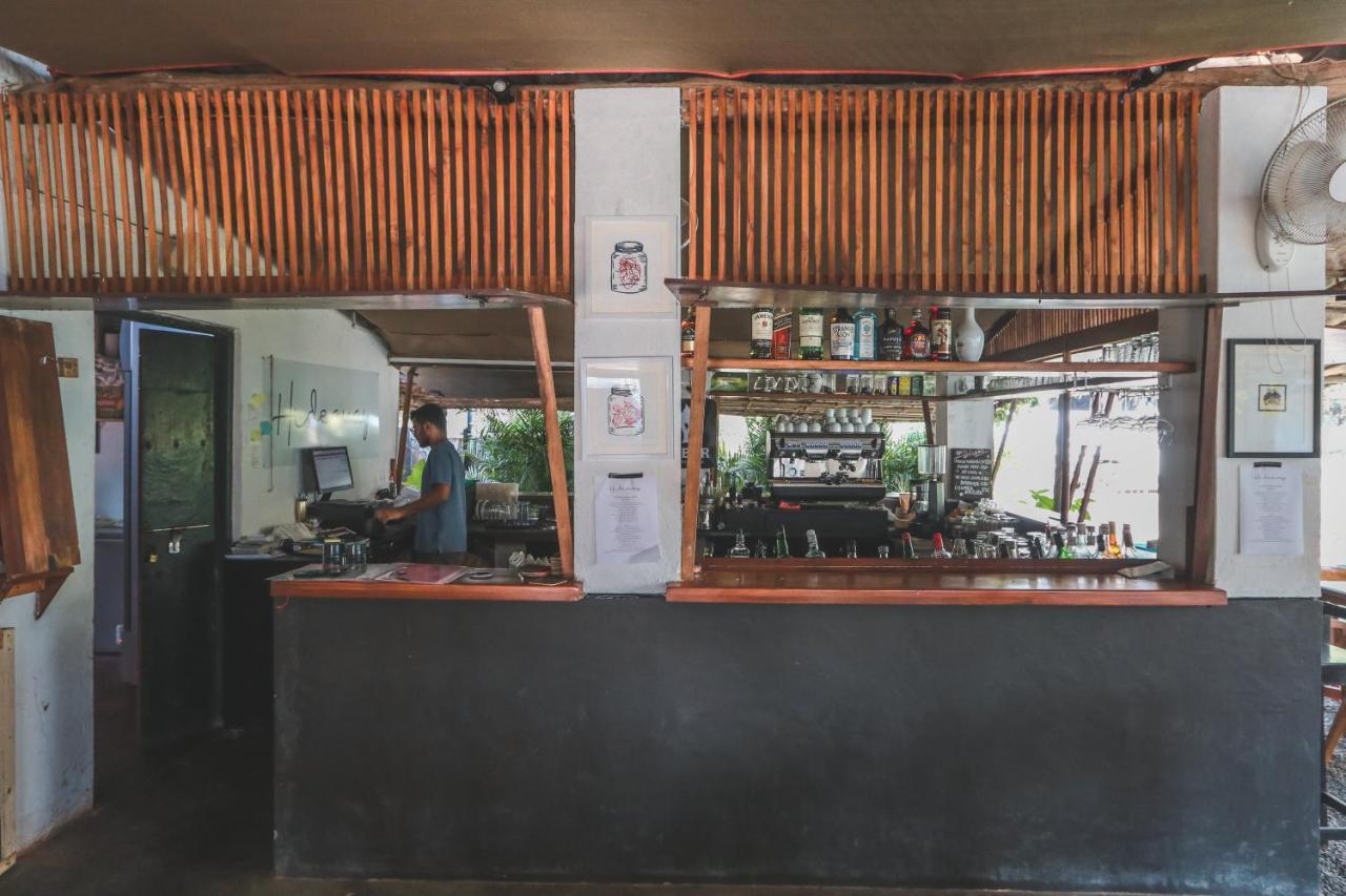 Piggy Hostel Vagator Bagian luar foto